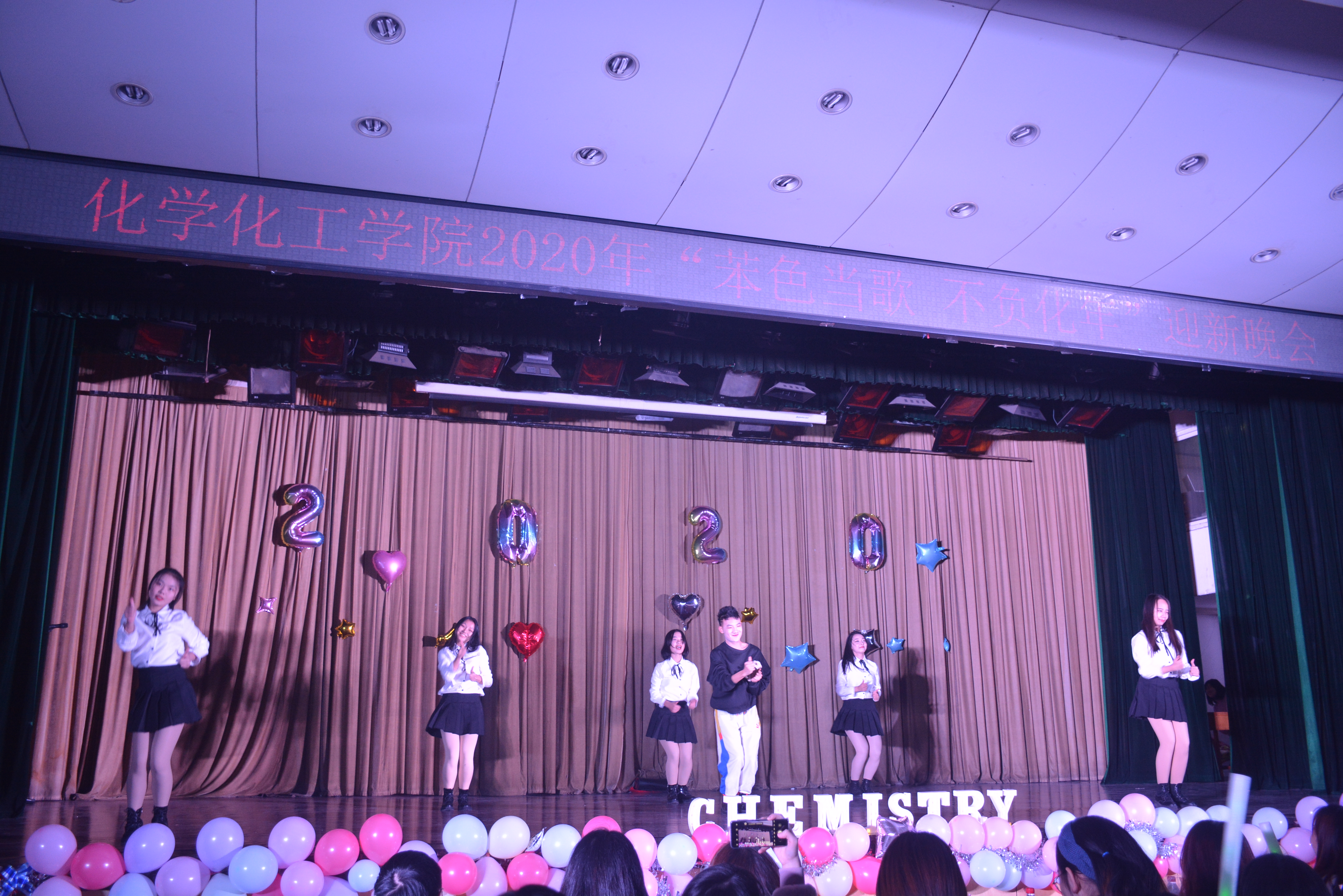 开场舞.JPG 开场舞.JPG